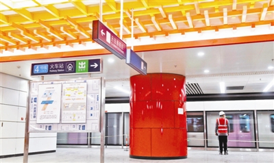 北京地铁14号线12月底试运营 换乘4号线最快20秒