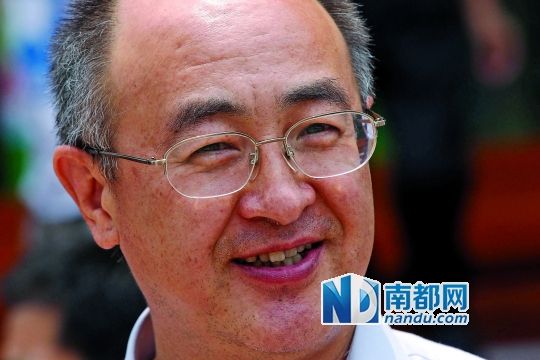 昨日上午,深圳少儿图书馆,厦门市规划局局长赵燕菁演讲《土地财政压力下的城市发展》。